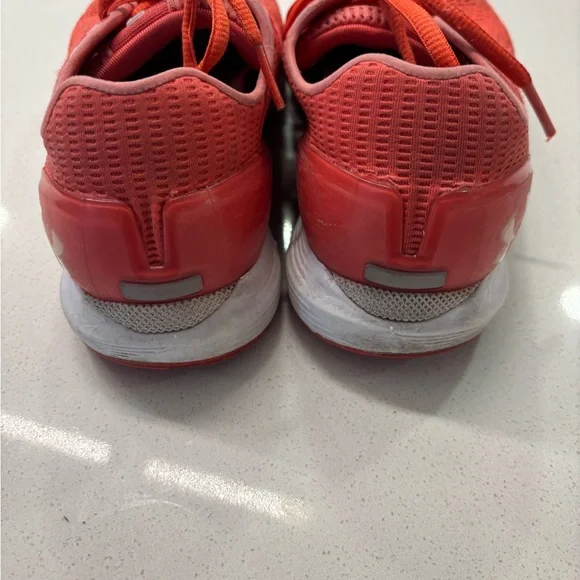 Women’s Under Armour Sneakers - Picture 4 of 8